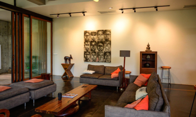 Villa Ni Say Living Room with Painting | Siem Reap, Cambodia