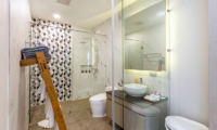 Villa Thousand Hills Guest Bathroom | Phuket, Thailand