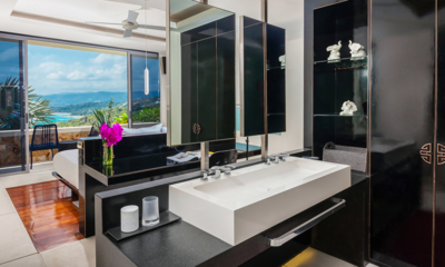 Villa Sangkachai Bedroom and Bathroom with Wooden Floor | Choeng Mon, Koh Samui
