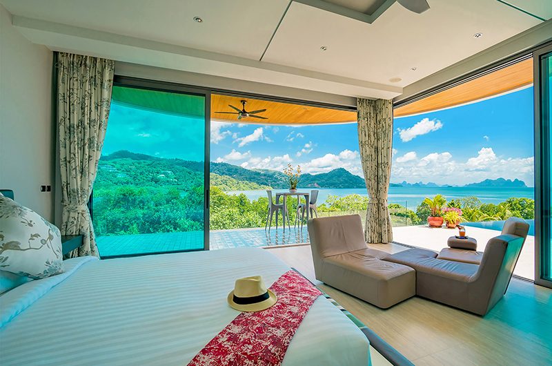 Villa Nautilus Bedroom with Seating | Ao Po, Phuket