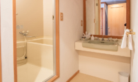 Villa Rusutsu Bathroom | Rusutsu, Japan