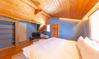 Villa Rusutsu Deluxe Villa Bedroom with TV | Rusutsu, Japan