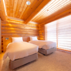 Villa Rusutsu Deluxe Villa Twin Bedroom | Rusutsu, Japan