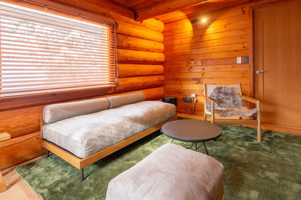 Villa Rusutsu Loft Villa Deluxe Seating Area | Rusutsu, Japan