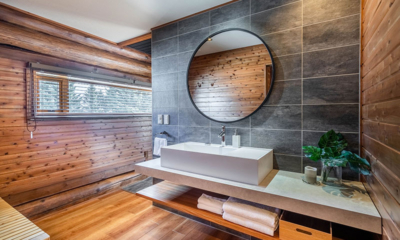 Villa Rusutsu Premium Villa En-Suite Bathroom | Rusutsu, Japan