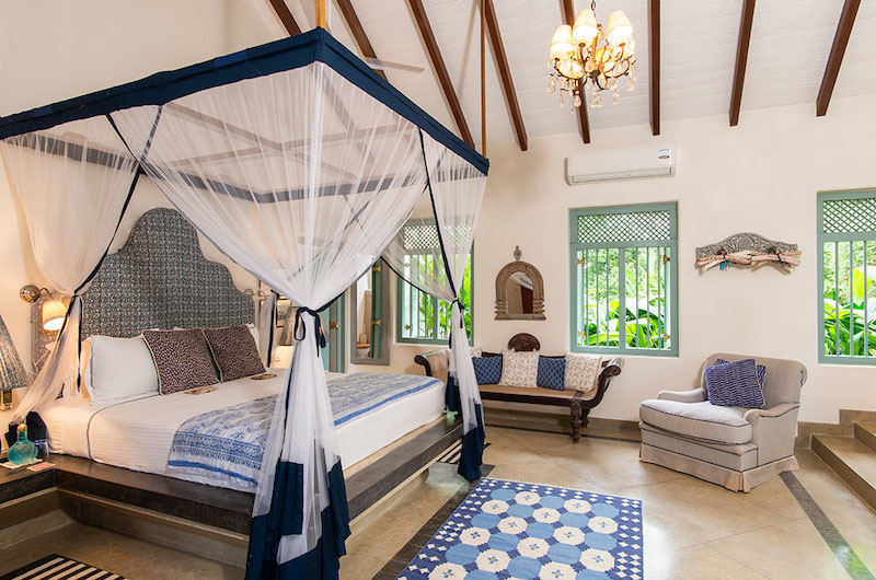 Sisindu Tea Estate Spacious Bedroom with Seating | Galle, Sri Lanka