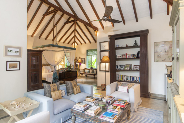 Sisindu Tea Estate Master Bedroom with Sofa Set | Galle, Sri Lanka