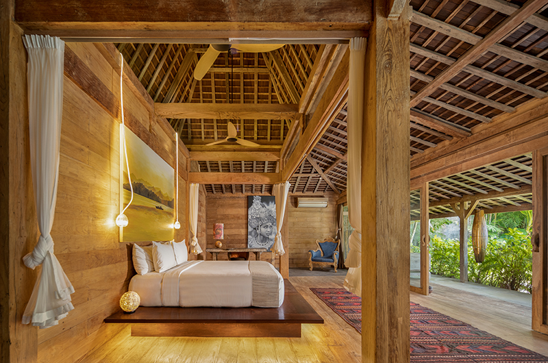 Blue Karma Villas Umalas Villa Kayu Master Bedroom with Wooden Floor | Umalas, Bali