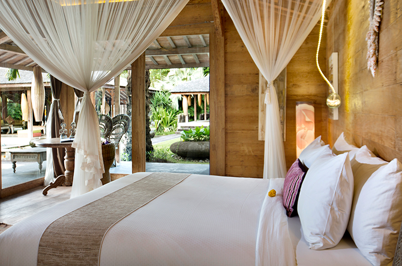 Blue Karma Villas Umalas Villa Kayu Bedroom with Garden View | Umalas, Bali