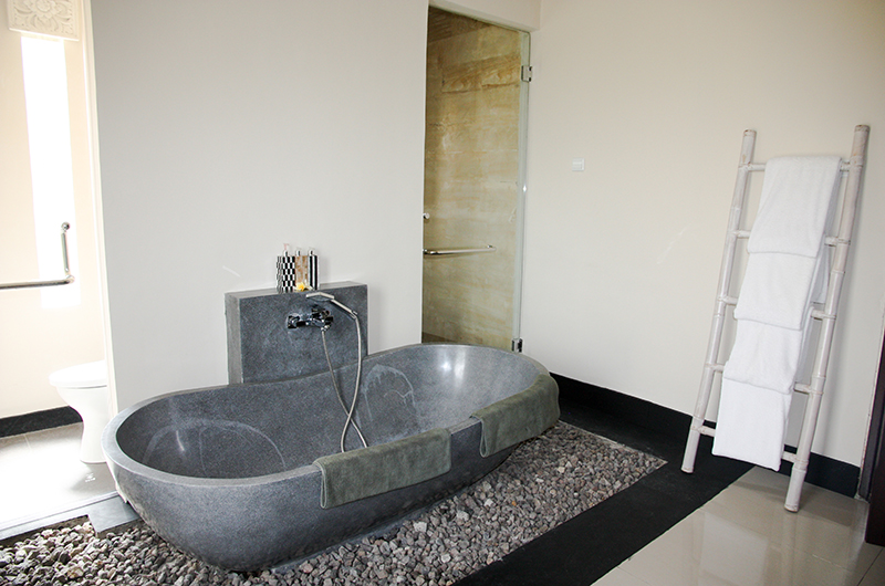 Villa Cendrawasih Ubud Bathtub Area | Ubud, Bali