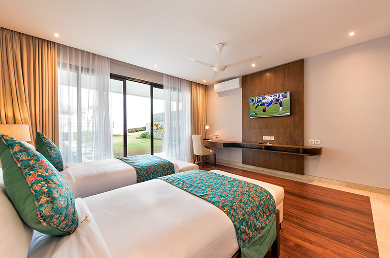 Villa Karang Saujana 2 Twin Bedroom with Study Table | Ungasan, Bali