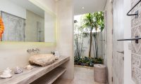 Villa Paraiba Bathroom Area with Shower | Seminyak, Bali