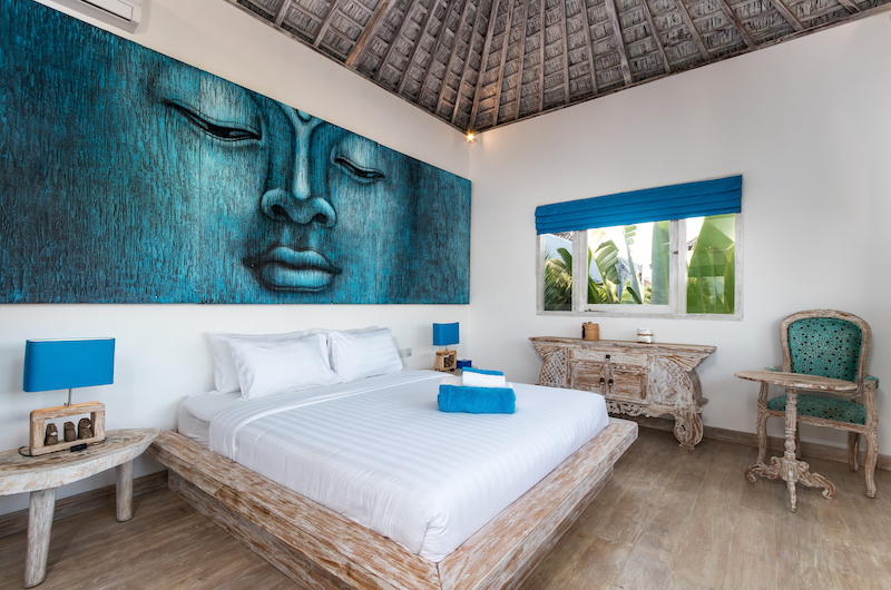 Villa Paraiba Bedroom with Lamps | Seminyak, Bali