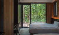 Villa El Cielo Twin Bedroom with Seating | Hakuba, Nagano