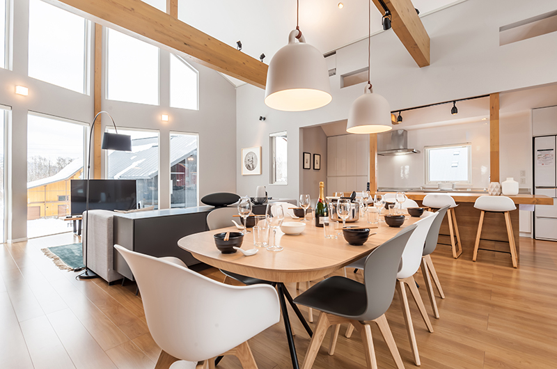 Ginkyo Dining Table | Hirafu, Niseko