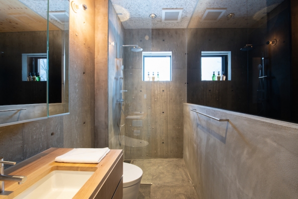 Puffin Bathroom with Shower | Hirafu, Niseko