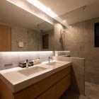 Soseki Bathroom Three | Hirafu, Niseko