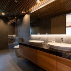 Soseki Bathroom Five | Hirafu, Niseko