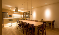 Seshu Dining Table | Hirafu, Niseko