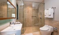 Villa Dewi Lanjar Bathroom with Shower | Ungasan, Bali