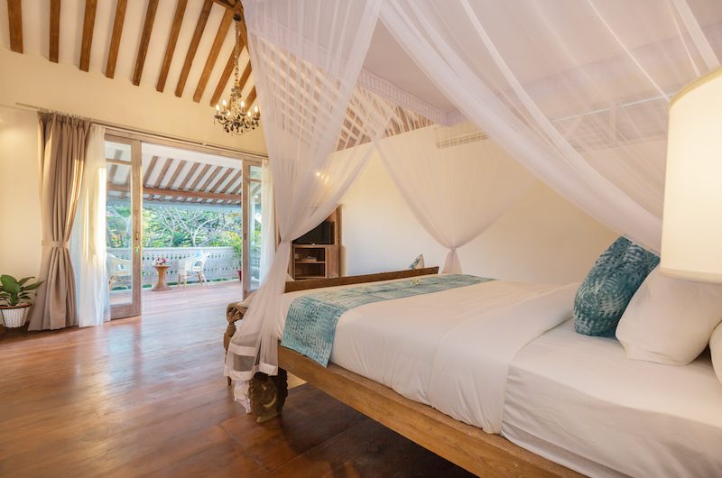 Villa Hasian Bedroom with Balcony | Jimbaran, Bali