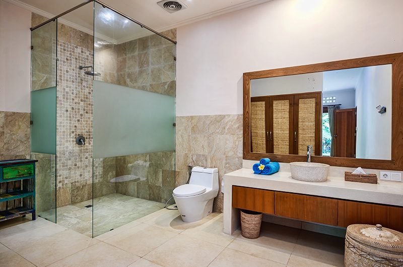 Villa Kembar Bathroom | Ubud, Bali