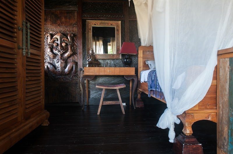 Villa Keong Study Table | Tabanan, Bali
