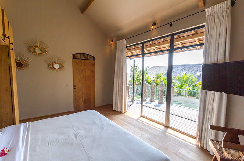Villa Nehal Bedroom with TV | Umalas, Bali