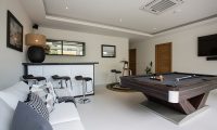 Azure Waters Pool Table | Maenam, Koh Samui
