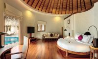 Hideaway Beach Resort Unique Bedroom | Haa Alifu Atoll, Maldives