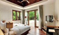 Hideaway Beach Resort Bedroom Area | Haa Alifu Atoll, Maldives