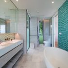 Eagle's Nest Koh Yao Noi Bathroom with Bathtub | Natai, Phang Nga
