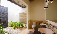 Ambalama Villa Sri Lanka Bathroom with Shower | Galle, Sri Lanka