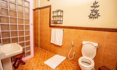 South Point Abbey Bathroom Three | Ahangama, Sri Lanka