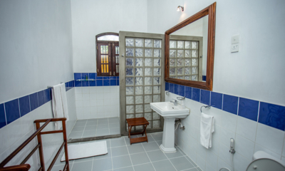 South Point Abbey Bathroom Four | Ahangama, Sri Lanka