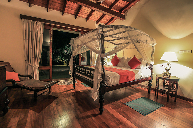 South Point Villa Bedroom with Lamps | Galle, Sri Lanka