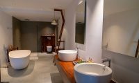 Villa Sielen Diva Mayil Bedroom Bathroom | Talpe, Sri Lanka