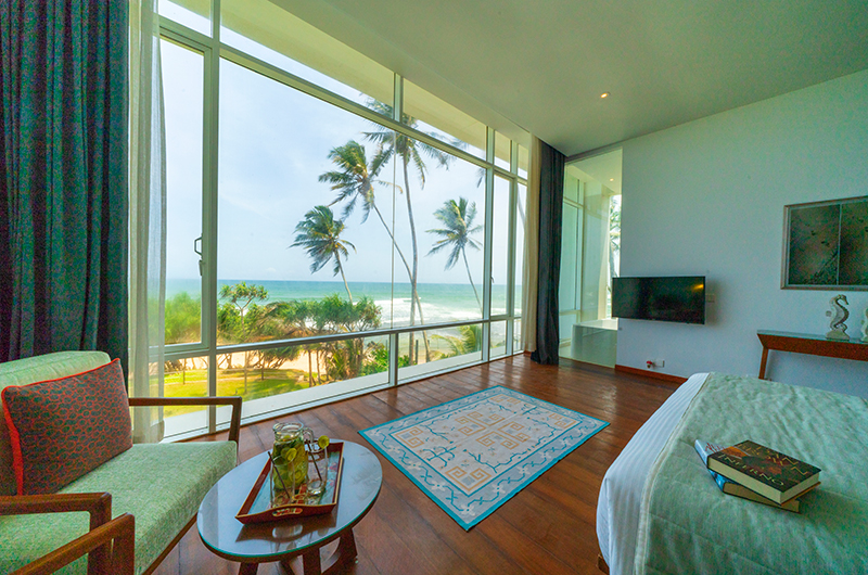 Villa Sielen Diva Mora Bedroom with TV | Talpe, Sri Lanka