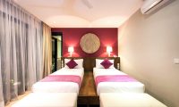 Villa Anahit Twin Bedroom with Lamps | Ungasan, Bali