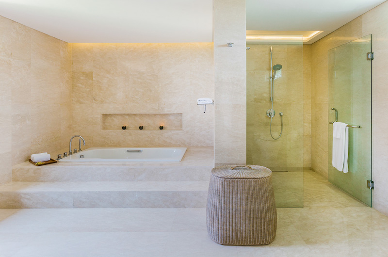 Villa Impian Manis Indoor Bathtub | Uluwatu, Bali