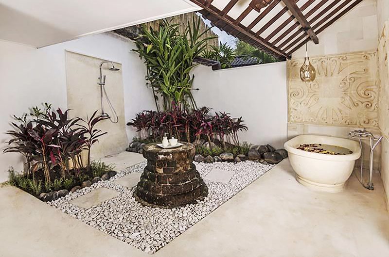 Villa Kubu 2 Bathroom Area | Seminyak, Bali