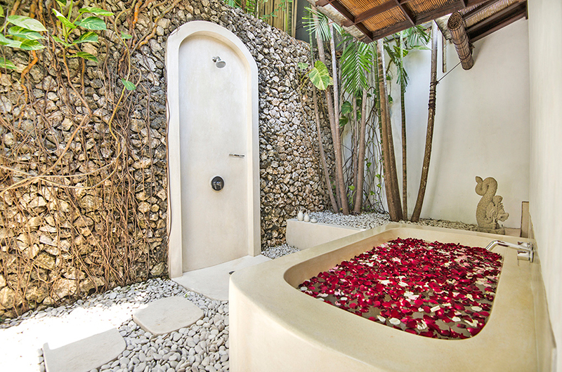Villa Kubu 8 Bathtub | Seminyak, Bali