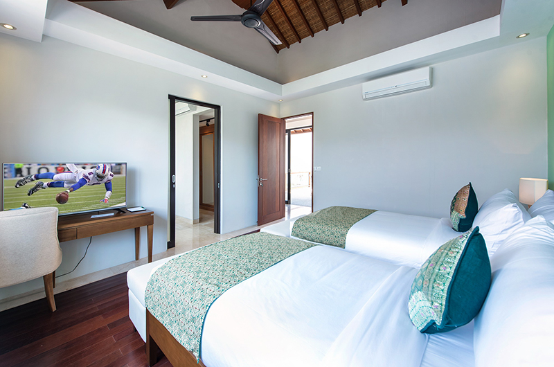 Villa Yamuna Twin Bedroom with TV | Ungasan, Bali