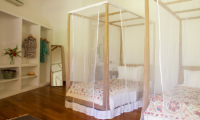 Boundary House Twin Bedroom with Four Poster Bed | Galle, Sri Lanka