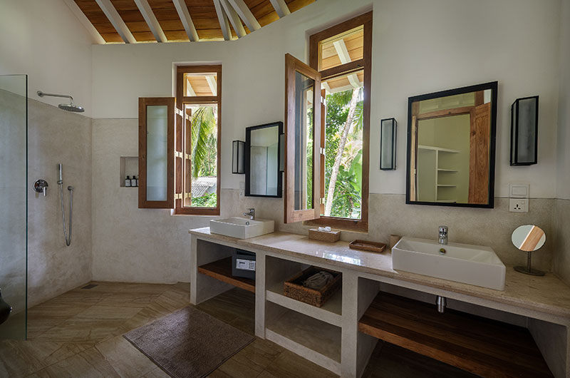 Boundary House His and Hers Bathroom Two | Galle, Sri Lanka