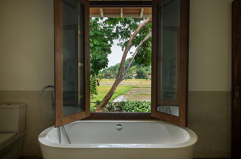 Boundary House Bathroom Three Bathtub | Galle, Sri Lanka