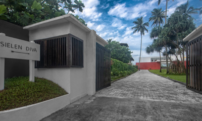 Villa Sielen Diva Villa Entrance | Talpe, Sri Lanka