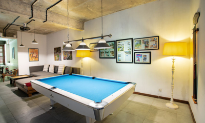 Villa Sielen Diva Billiard Table with Lights | Talpe, Sri Lanka