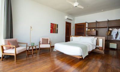 Villa Sielen Diva Mayil Bedroom with Seating Area | Talpe, Sri Lanka