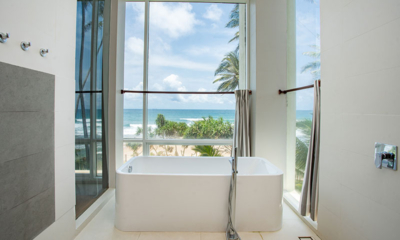 Villa Sielen Diva Mora Bathtub with Sea View | Talpe, Sri Lanka